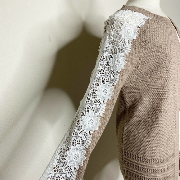 Listicle Lace Panel Sleeve Detail Cardigan - Picture 4 of 9